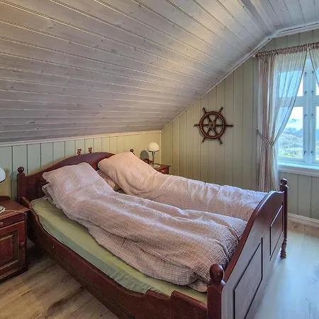 Stunning In With House Sea View Feriehus *