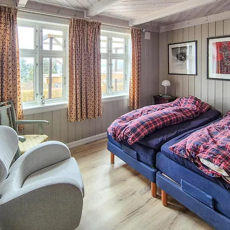 Stunning In With House Sea View Feriehus *